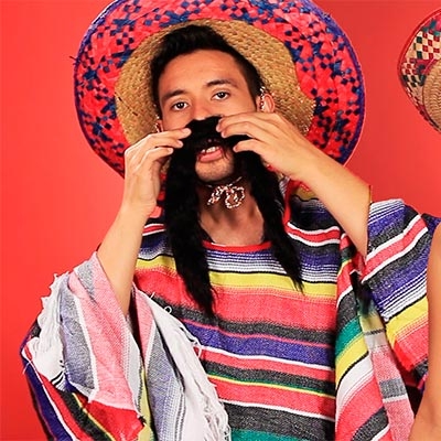 Do mundo (trajes típicos)