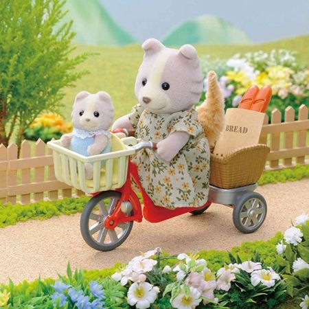 Sylvanian Families de bicicleta com a mãe